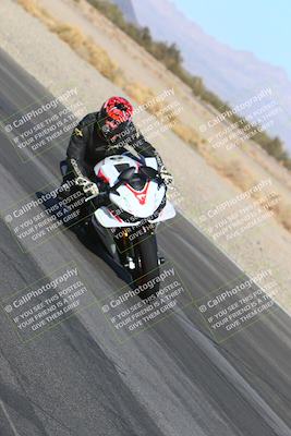 media/Jan-13-2024-SoCal Trackdays (Sat) [[9c032fe5aa]]/Turn 14 Inside (150pm)/